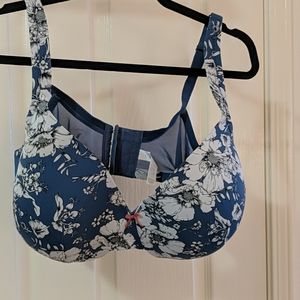 NWOT Cacique full coverage bra